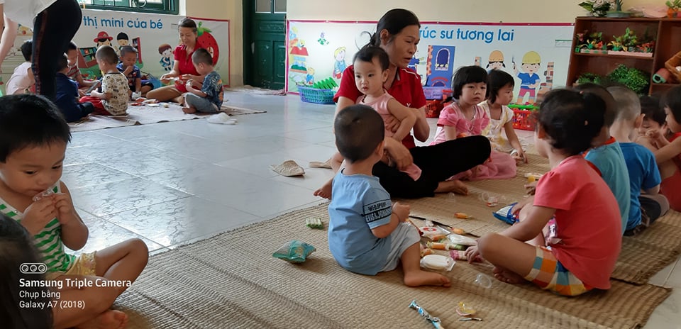 tết 1/6 cho các bé điểm trường Bản khá