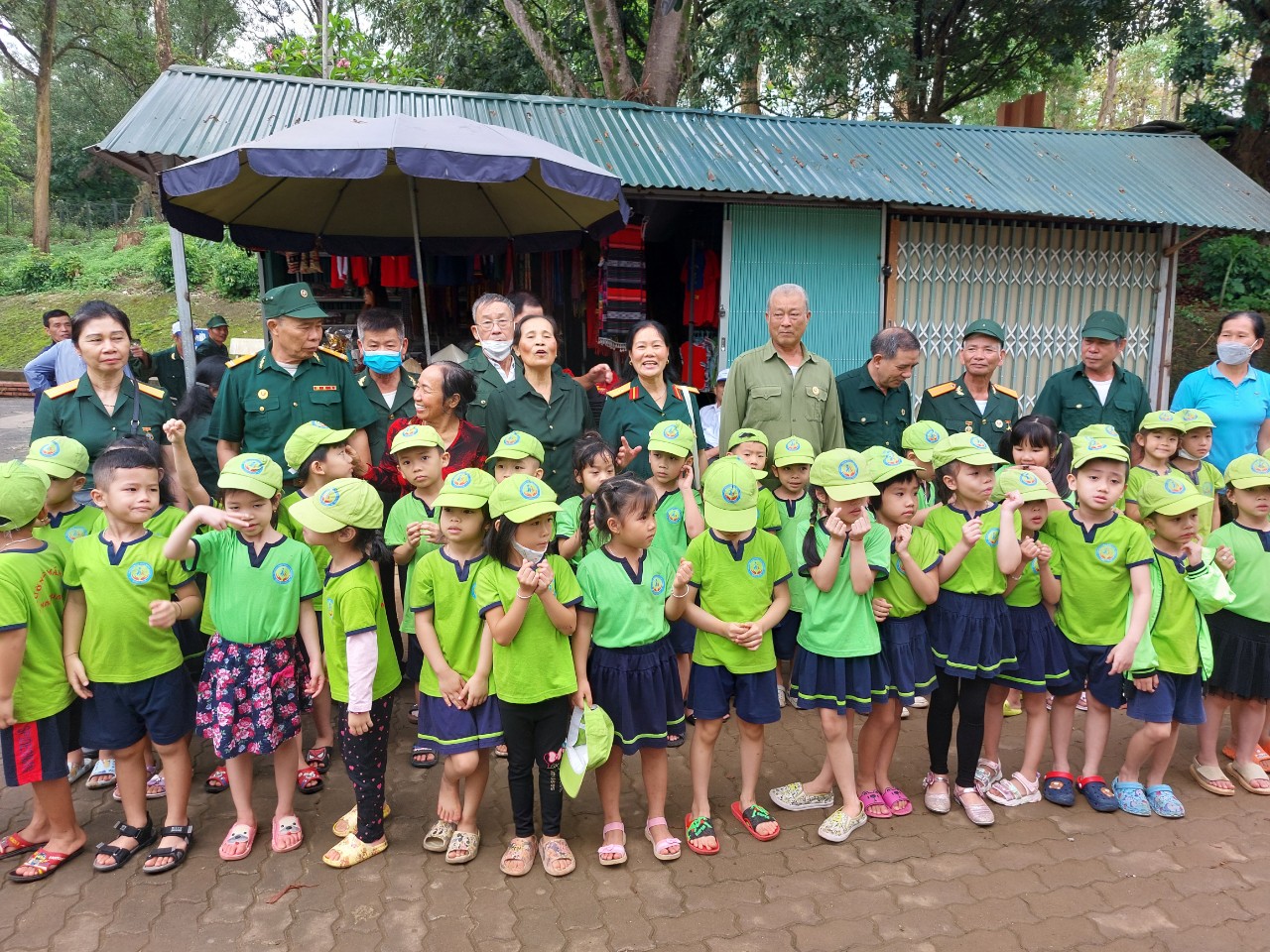 z3423715406516 d9fe7e80bf4929a05b0d2f04da456b17