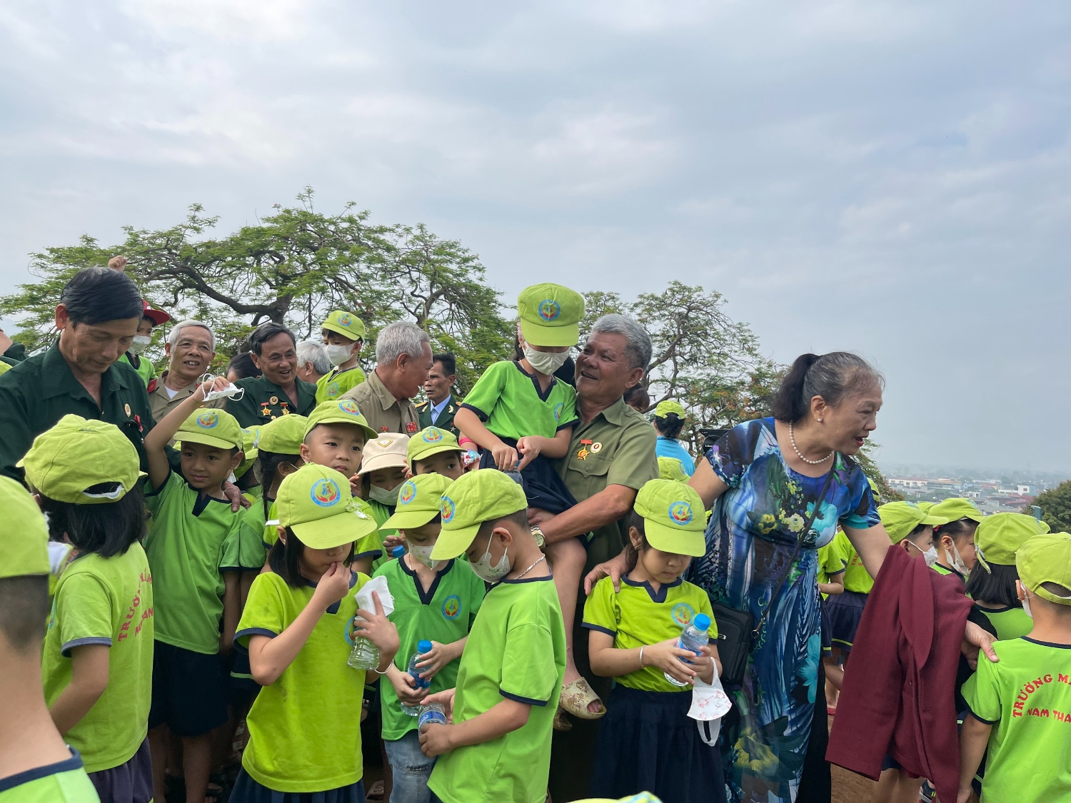 z4348857494368 19f8eaedb4d2f4390ac4584fd5010bdc