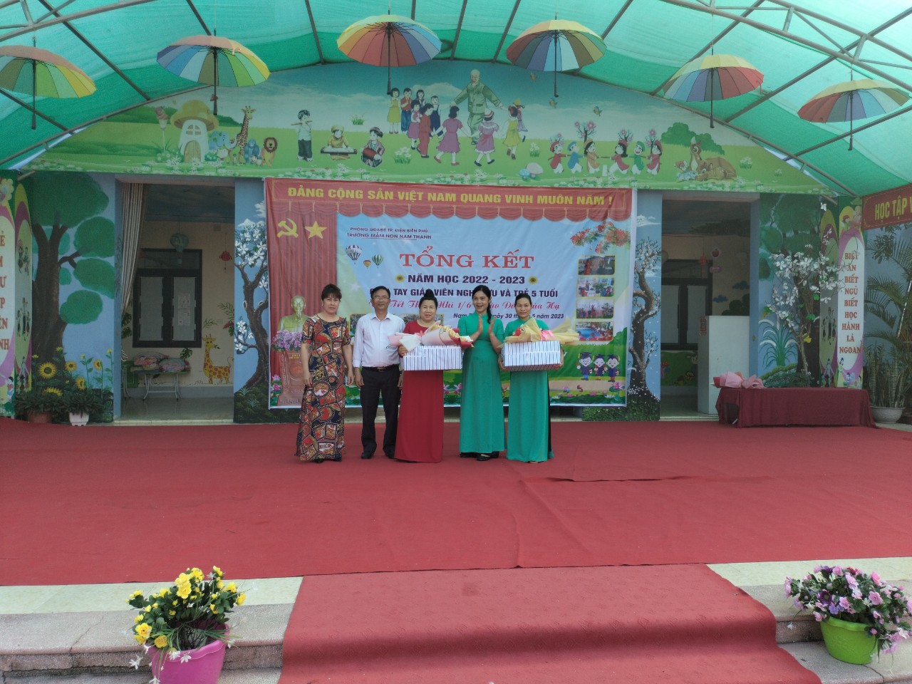 z4395925557562 088181936aa07705a4e3ba969057f726