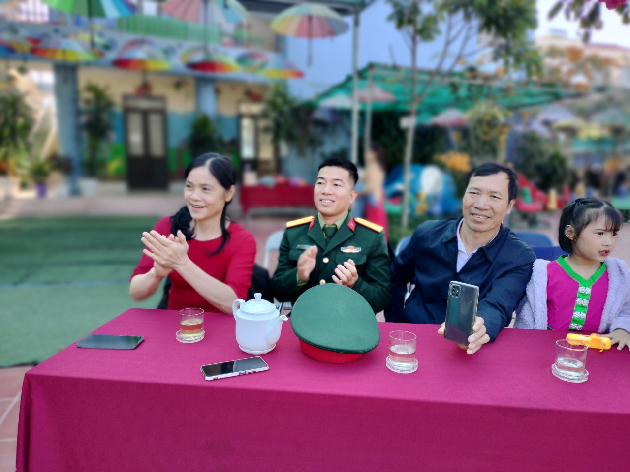 z4897074541461 25f003e4f8e4e4137a705283aaa3e6e4