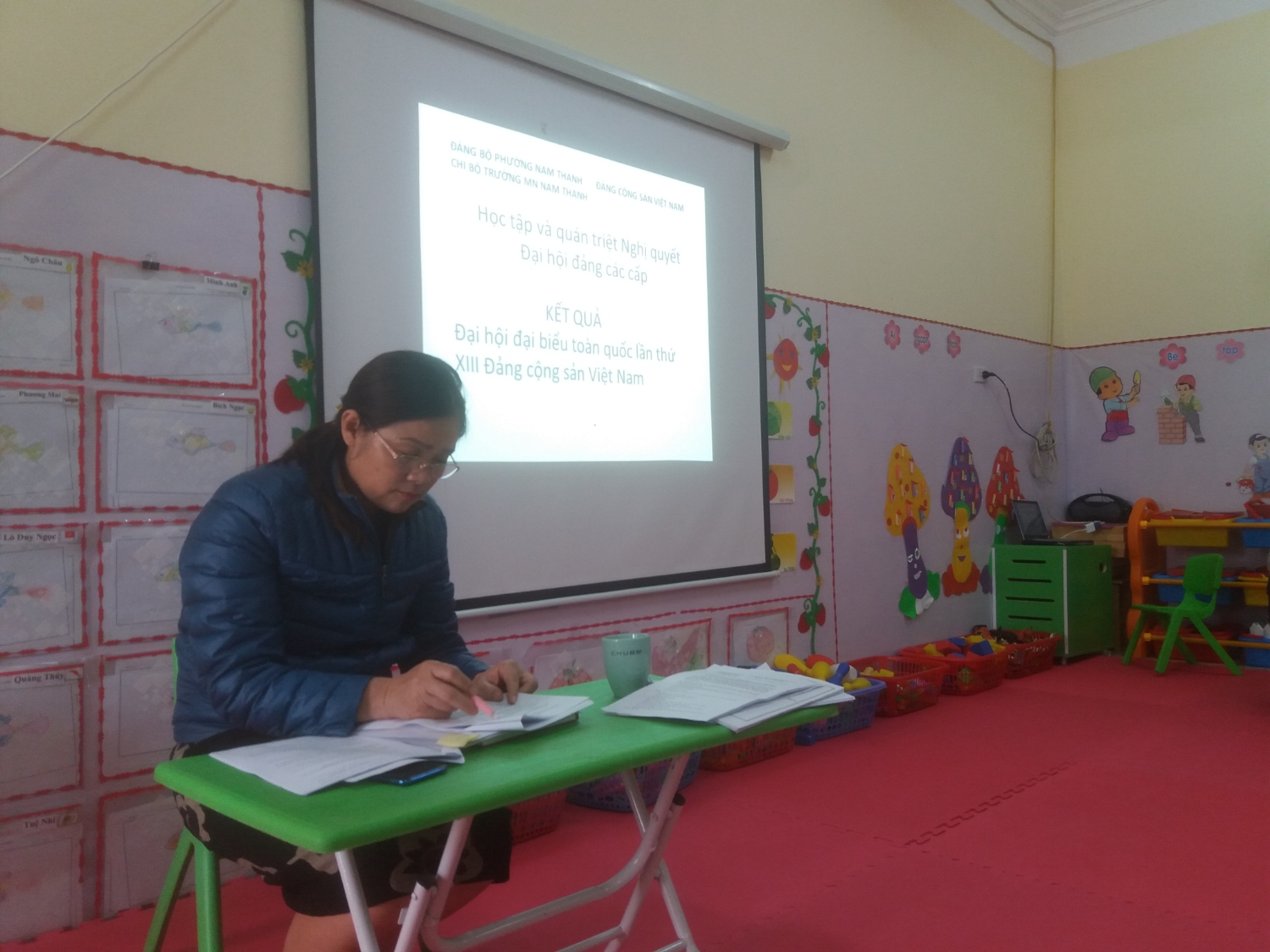 CHI BỘ TRƯỜNG MẦM NON NAM THANH TỔ CHỨC HỌC TẬP VÀ QUÁN TRIỆT NGHỊ QUYẾT ĐẠI HỘI ĐẢNG CÁC CẤP