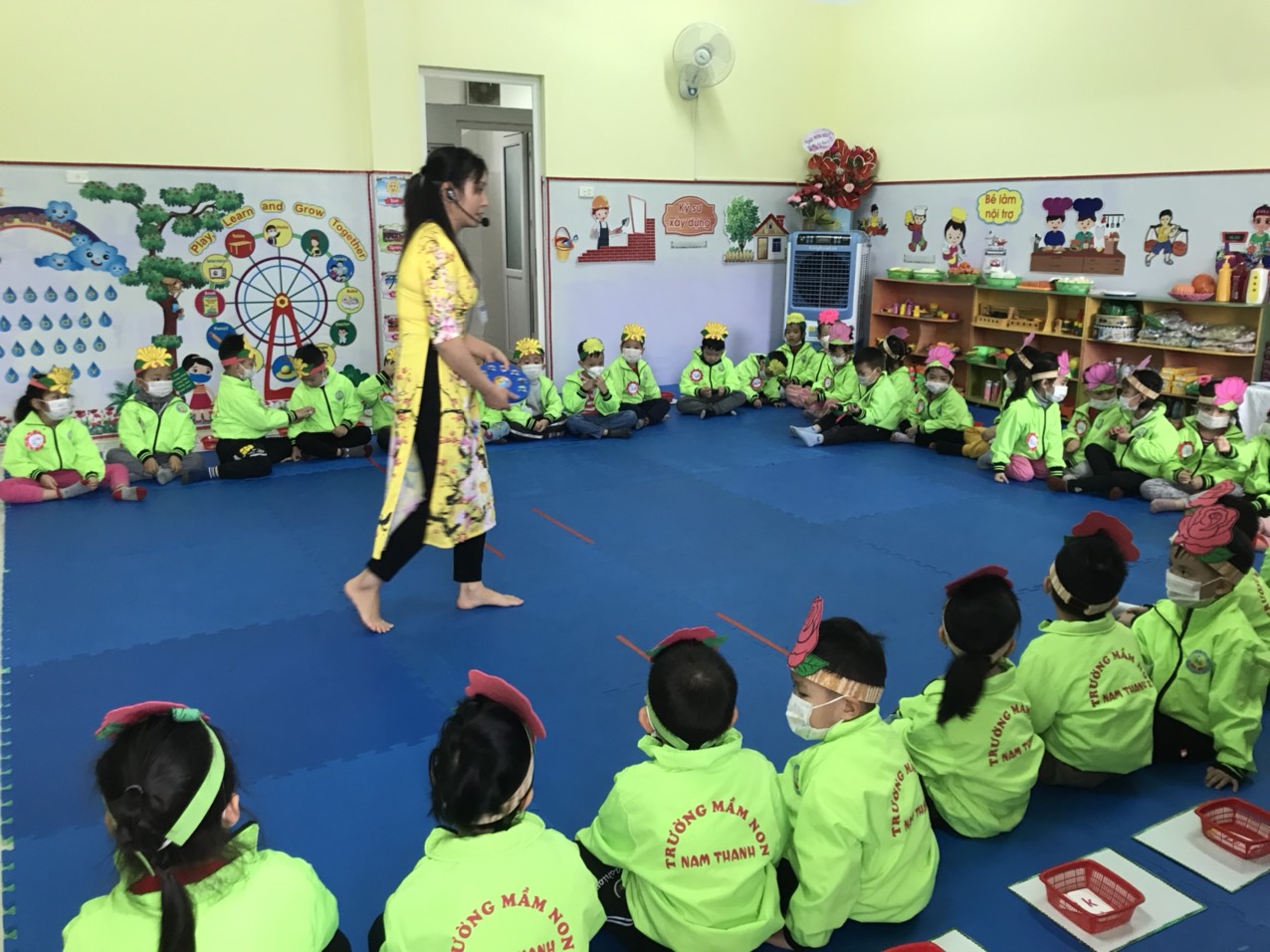 Giải pháp:  Xây dựng trường học trong điều kiện kích ứng an toàn, linh hoạt, kiểm soát tốt dịch bệnh Covid- 19, đảm bảo chất lượng giáo dục toàn diện