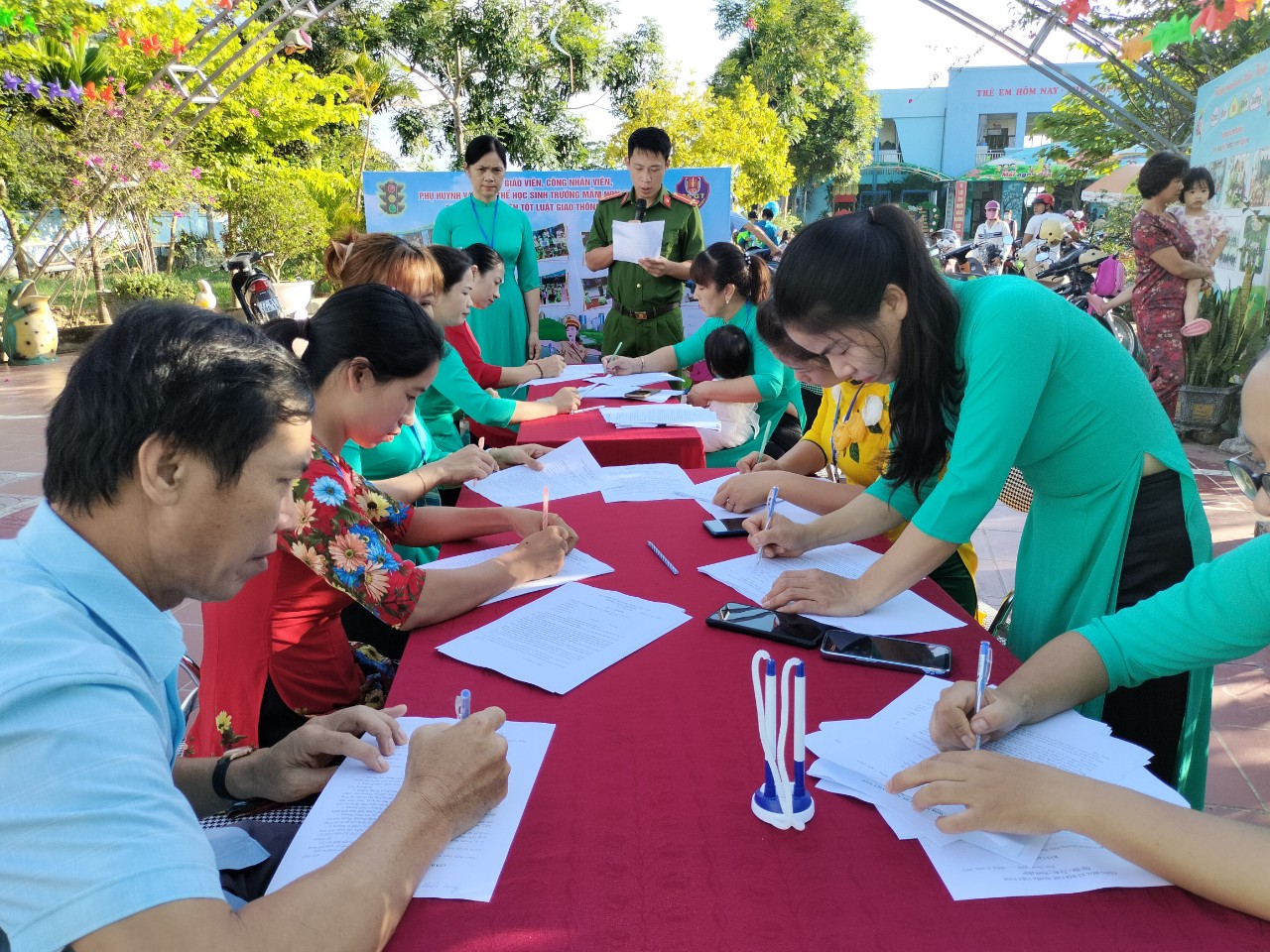 TRƯỜNG MẦM NON NAM THANH  CÔNG KHAI THEO TÔNG TƯ 36/2017 BGDĐT