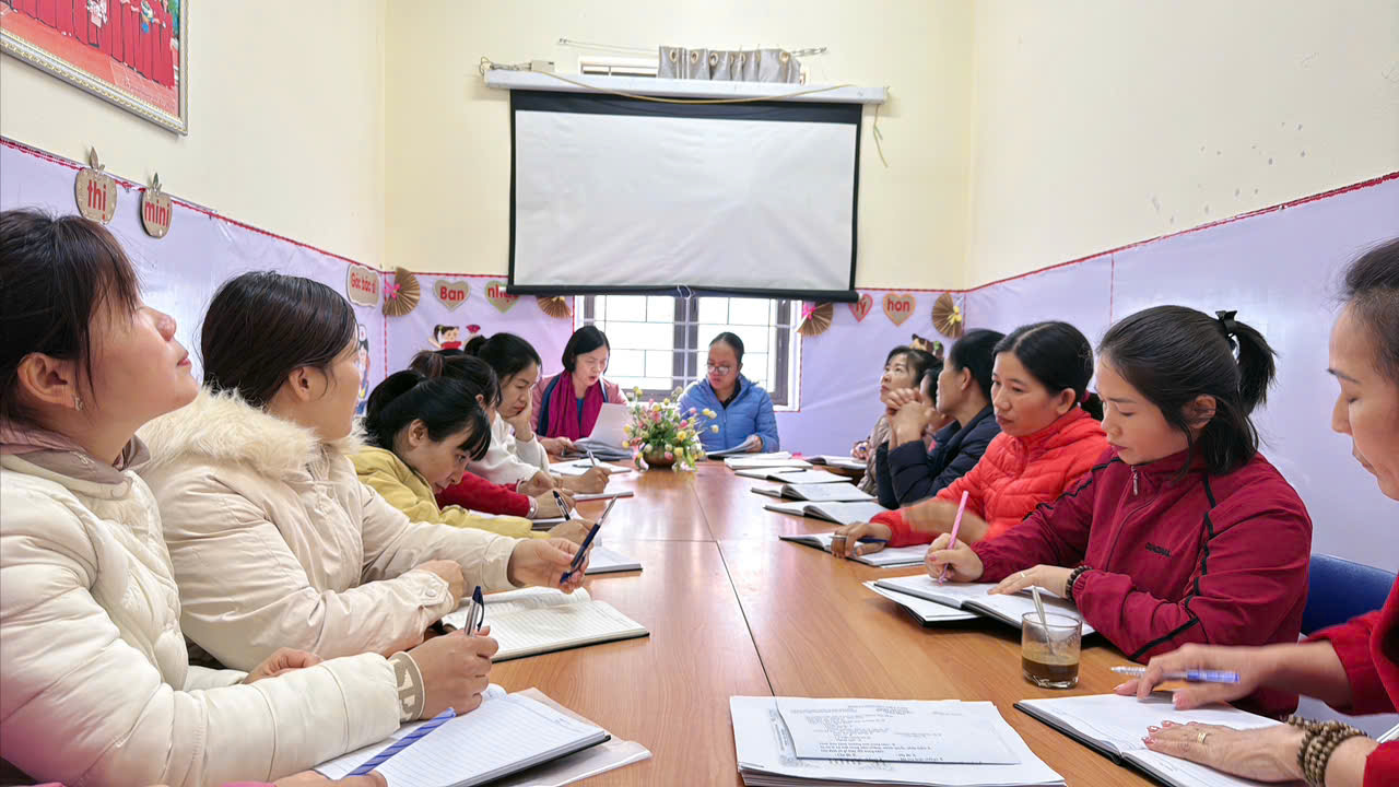 TRƯỜNG MẦM NON NAM THANH TRIỂN KHAI HỌC TẬP THÔNG TƯ 11/2026 VỀ QUY ĐỊNH CHẾ ĐỘ LÀM VIỆC ĐỐI VỚI GIÁO VIÊN MÂM NON