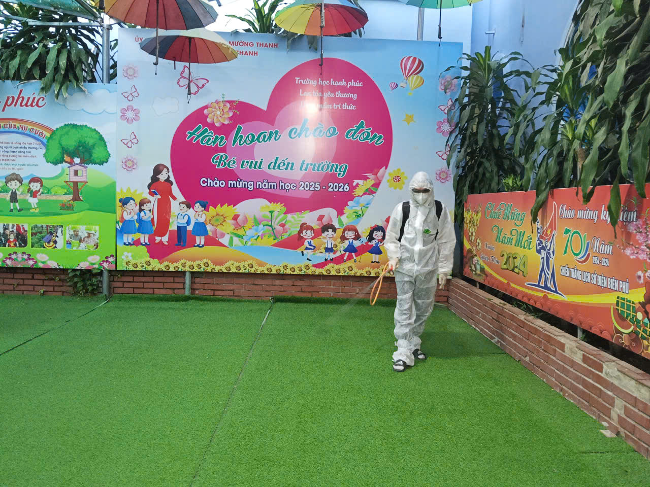 z7161040297704 2a9e0a4428cfe522806404c68035d1bf