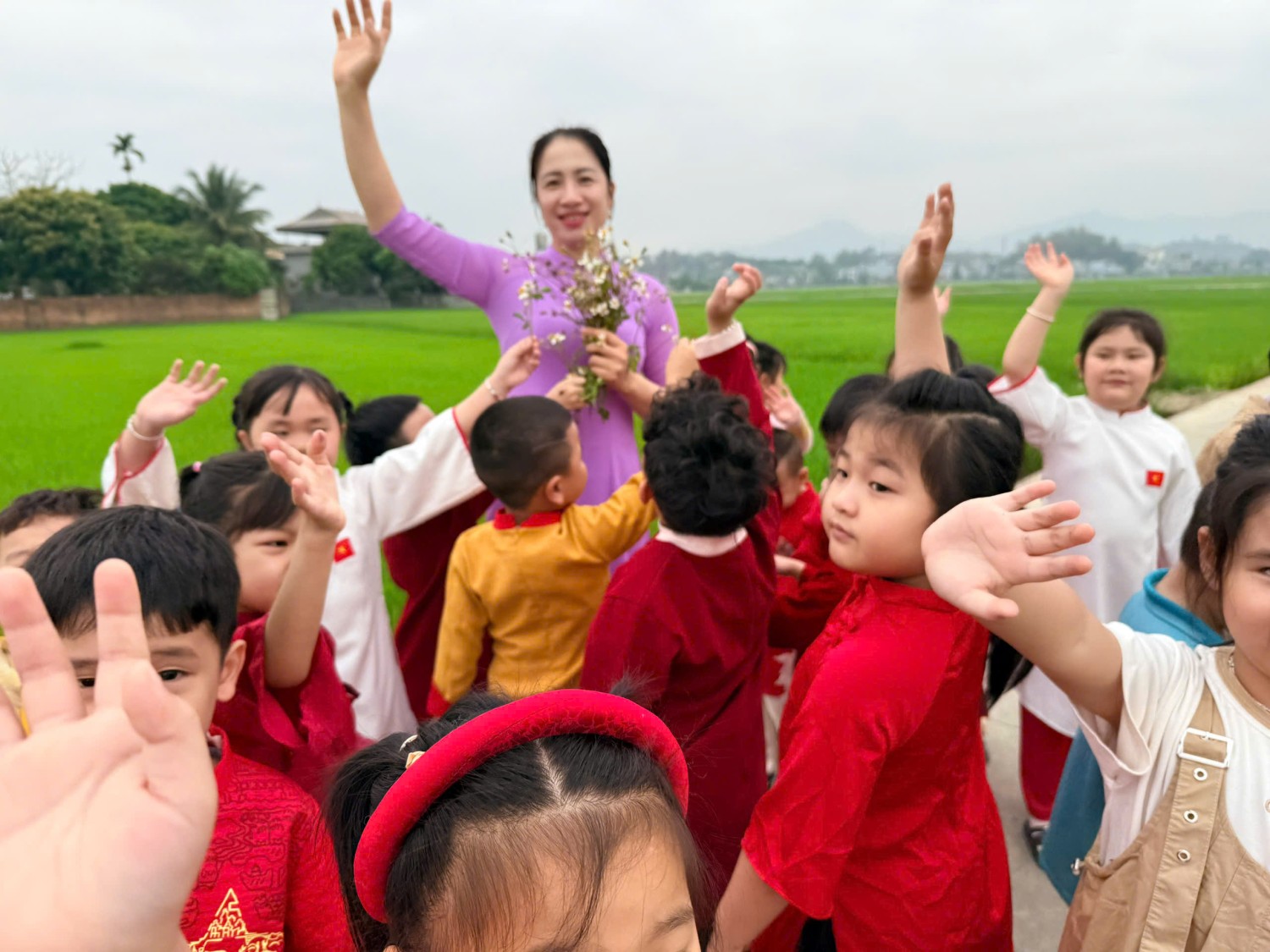 TRƯỜNG MẦM NON NAM THANH TỔ CHỨC HOẠT ĐỘNG TRẢI NGHIỆM CHÀO MỪNG NGÀY QUỐC TẾ PHỤ NỮ 8/3