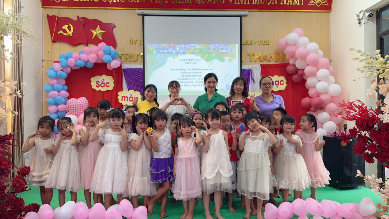 Đoàn cán bộ, quản lý các đơn vị trong tỉnh Điện biên. Tham quan, học tập thực tế tại Trường Mầm non Nam Thanh trong Hội nghị giao ban, tập huấn, bồi dưỡng học kỳ II, năm học 2025–2026