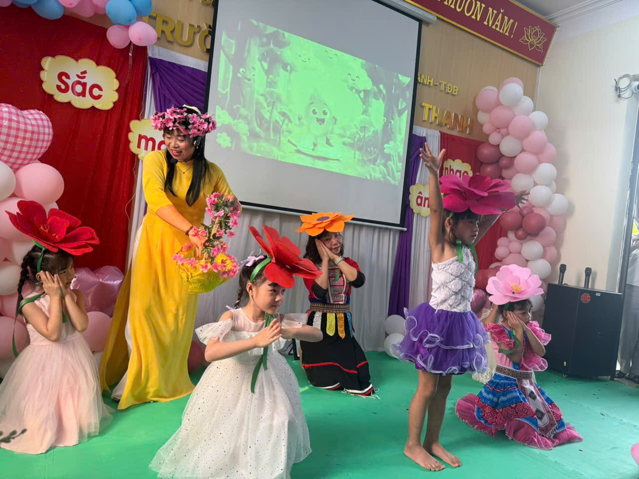 z7699624040543 89c6a96b147f33d4c2502efb9a7749c7