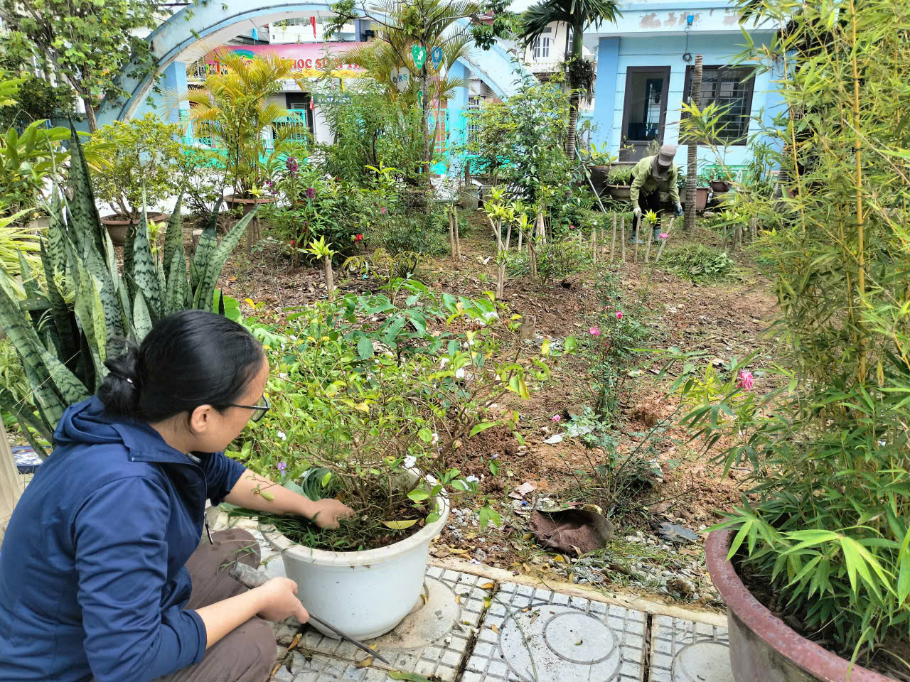 TRƯỜNG MẦM NON NAM THANH TÍCH CỰC TRONG CÔNG TÁC LAO ĐỘNG VỆ SINH TRANG TRÍ TRƯỜNG LỚP CHUẨN BỊ CHO NĂM HỌC MỚI